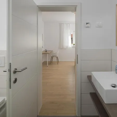 4 Bedroom Lovely In Krancici *