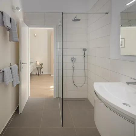 Дом отдыха 4 Bedroom Lovely In Krancici Babici