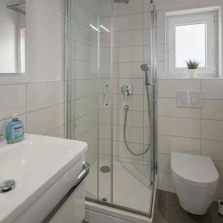4 Bedroom Lovely In Krancici *
